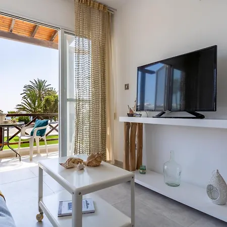 Apartament Seawaves 1- Bedroom Near Meneou Larnaca
