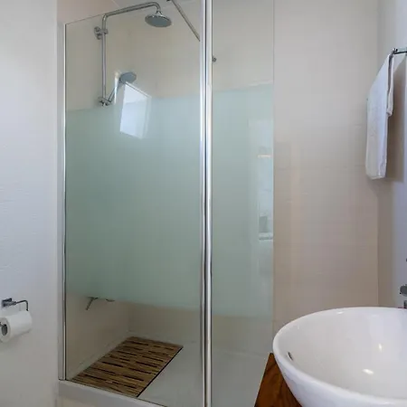Seawaves 1- Bedroom Near Meneou Apartman Lárnaka