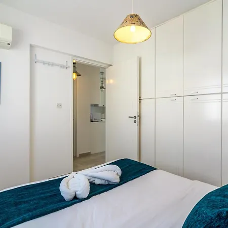 Seawaves 1- Bedroom Near Meneou Larnaca