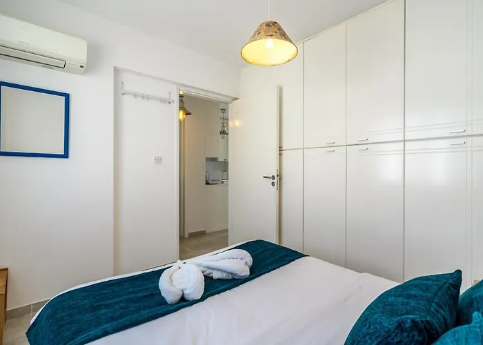 Seawaves 1- Bedroom Near Meneou Larnaca