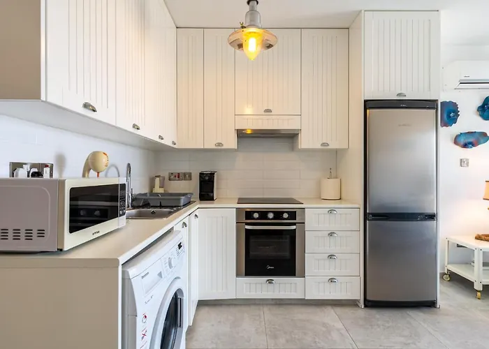 Apartmán Seawaves 1- Bedroom Near Meneou *